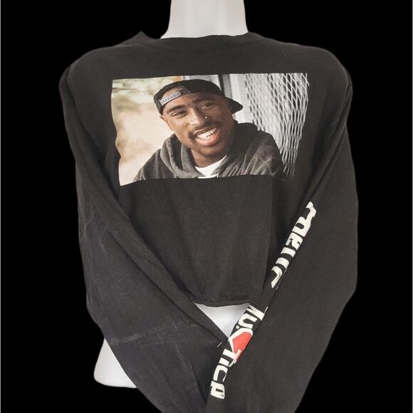 Bioworld Tupac Poetic Justice Crop Sweatshirt - Picture 2 of 3